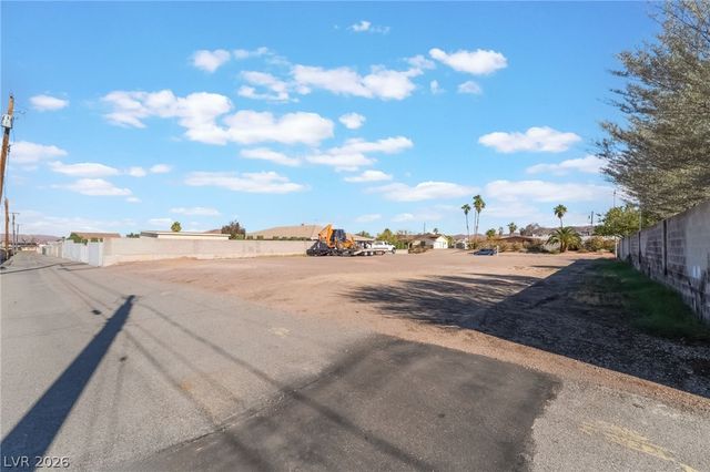 839 Fairview Drive, Henderson, NV 89015