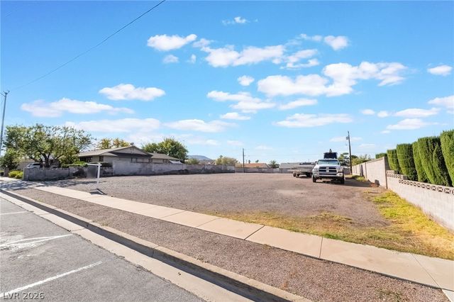 839 Fairview Drive, Henderson, NV 89015