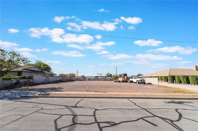 839 Fairview Drive, Henderson, NV 89015