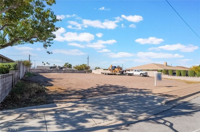 839 Fairview Drive, Henderson, NV 89015