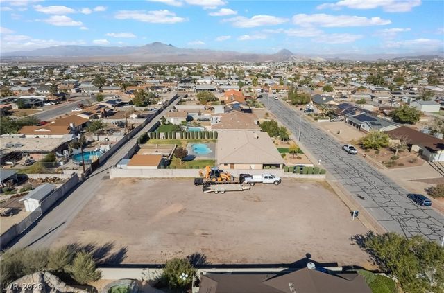 839 Fairview Drive, Henderson, NV 89015