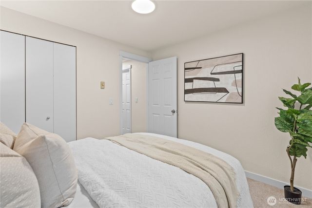 4231 NE 5th Street #A201, Renton, WA 98059