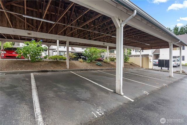 4231 NE 5th Street #A201, Renton, WA 98059