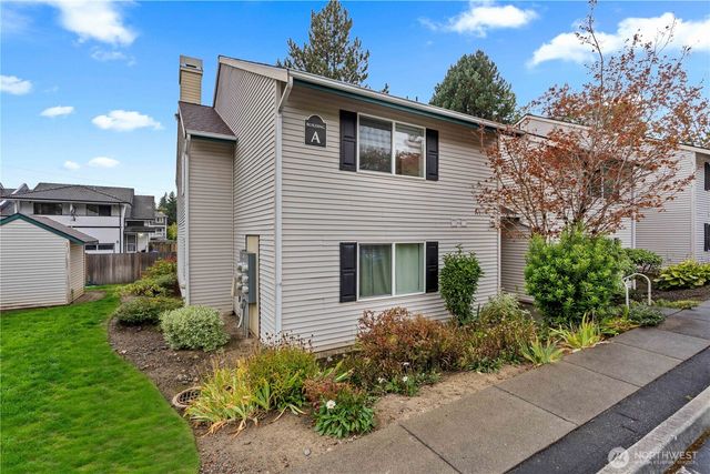4231 NE 5th Street #A201, Renton, WA 98059