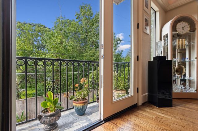 5520 Mcculloch Circle, Houston, TX 77056