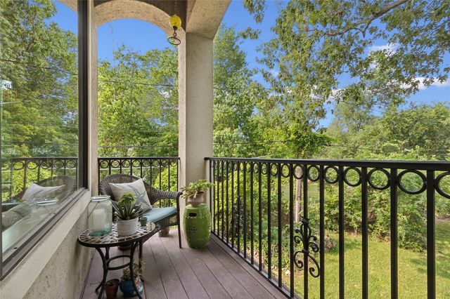 5520 Mcculloch Circle, Houston, TX 77056