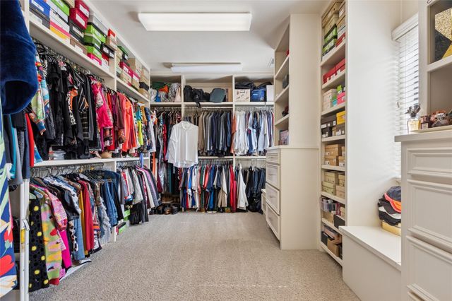 5520 Mcculloch Circle, Houston, TX 77056