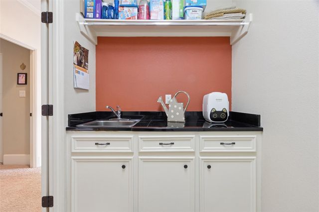 5520 Mcculloch Circle, Houston, TX 77056