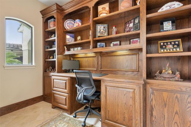 5520 Mcculloch Circle, Houston, TX 77056