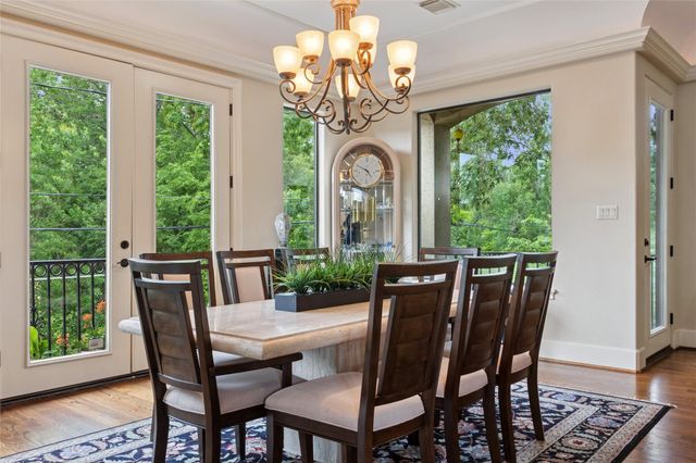 5520 Mcculloch Circle, Houston, TX 77056