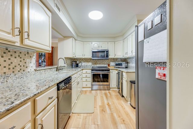 4 Village North Dr Apt 45, Hilton Head Island, SC 29926