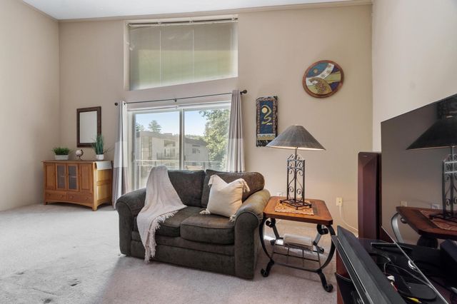 181 Littleton Road 340, Chelmsford, MA 01824