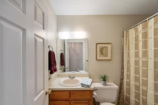 181 Littleton Road 340, Chelmsford, MA 01824