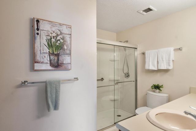 181 Littleton Road 340, Chelmsford, MA 01824