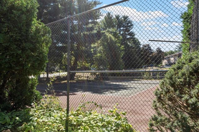 181 Littleton Road 340, Chelmsford, MA 01824
