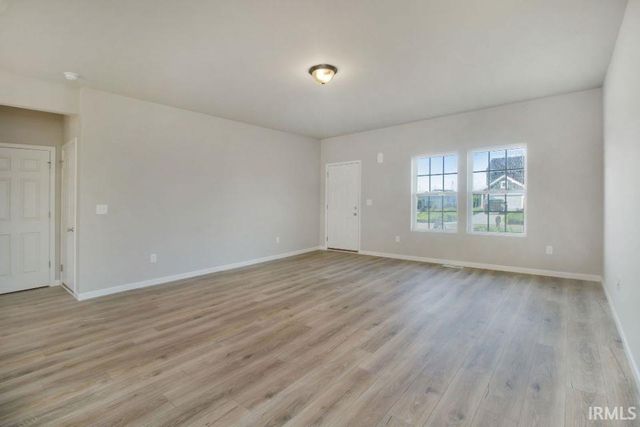 50613 Hunters Edge Drive, Elkhart, IN 46514