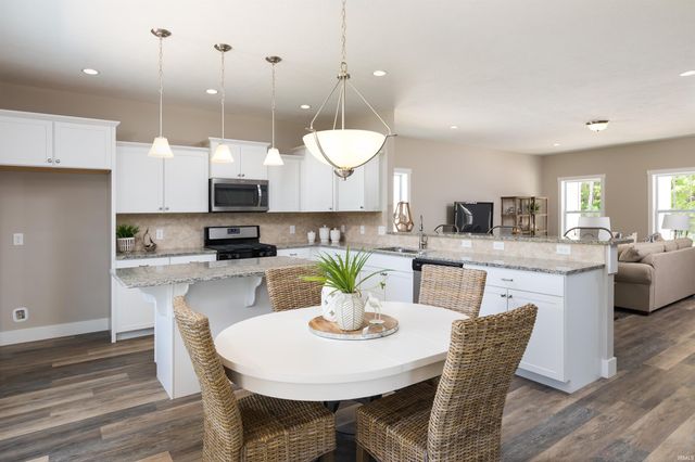 50613 Hunters Edge Drive, Elkhart, IN 46514