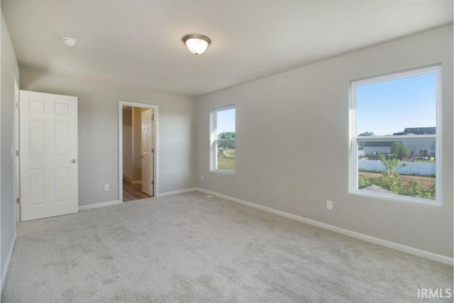 50613 Hunters Edge Drive, Elkhart, IN 46514