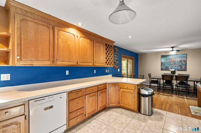 30 Holley Lane, Prospect, CT 06712