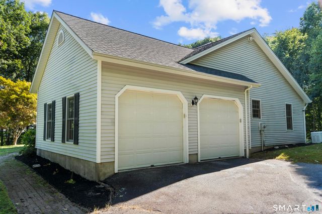 30 Holley Lane, Prospect, CT 06712