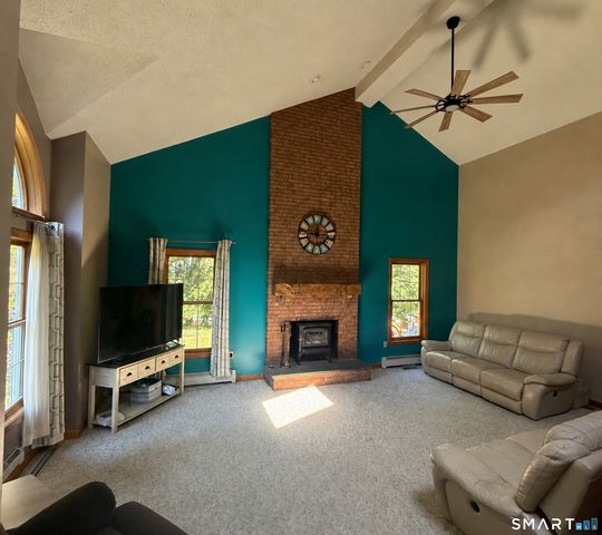 30 Holley Lane, Prospect, CT 06712