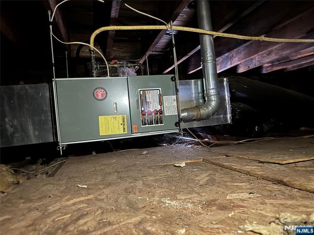 73 Hamilton Street, East Orange, NJ 07017