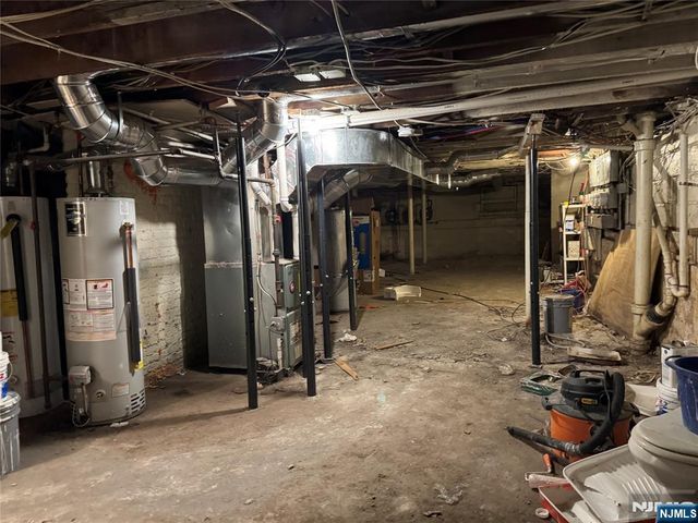 73 Hamilton Street, East Orange, NJ 07017