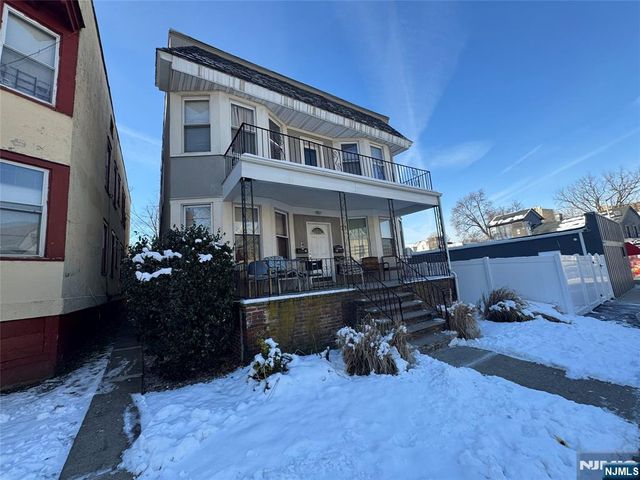 73 Hamilton Street, East Orange, NJ 07017