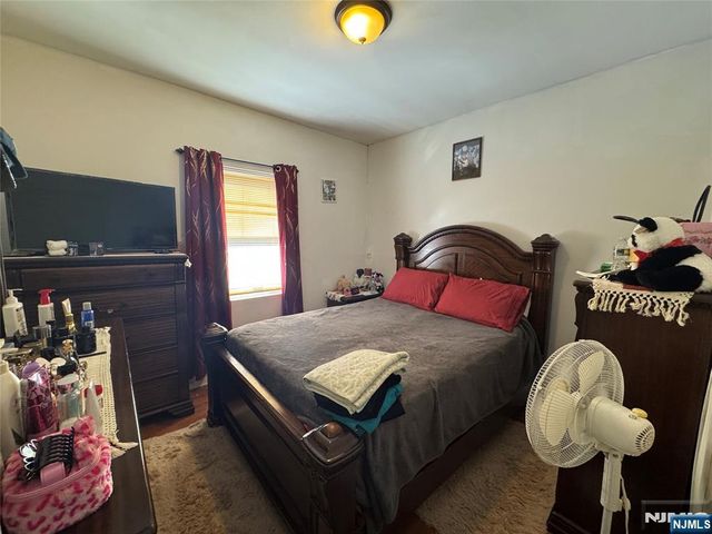 73 Hamilton Street, East Orange, NJ 07017