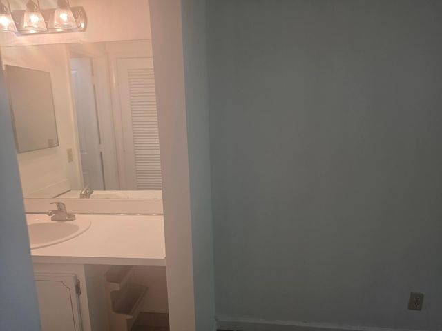 959 SE 2nd Avenue Unit 214, Deerfield Beach, FL 33441