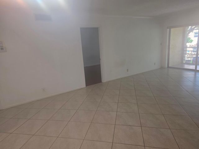 959 SE 2nd Avenue Unit 214, Deerfield Beach, FL 33441
