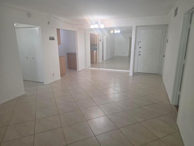 959 SE 2nd Avenue Unit 214, Deerfield Beach, FL 33441