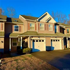 142 Pinebrook Drive, Hyde Park, NY 12538