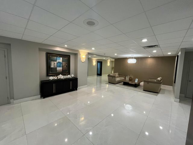 3500 Galt Ocean Drive 208, Fort Lauderdale, FL 33308