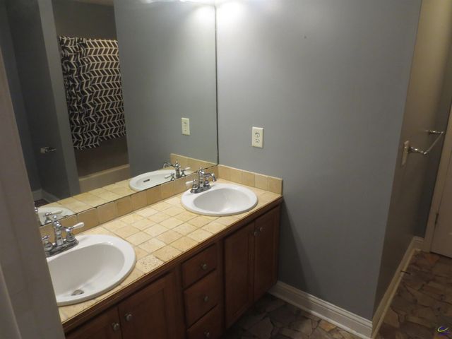 184 Giles Road, Warner Robins, GA 31093