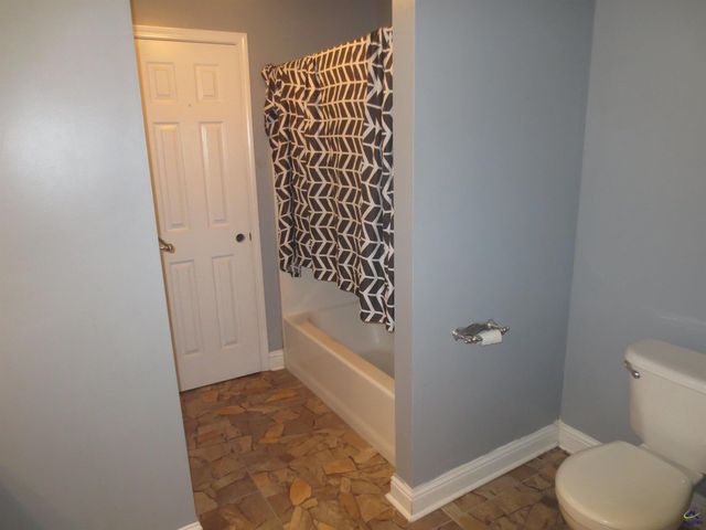 184 Giles Road, Warner Robins, GA 31093