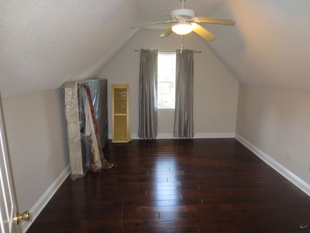 184 Giles Road, Warner Robins, GA 31093