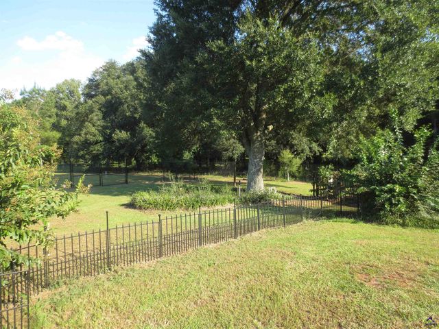 184 Giles Road, Warner Robins, GA 31093