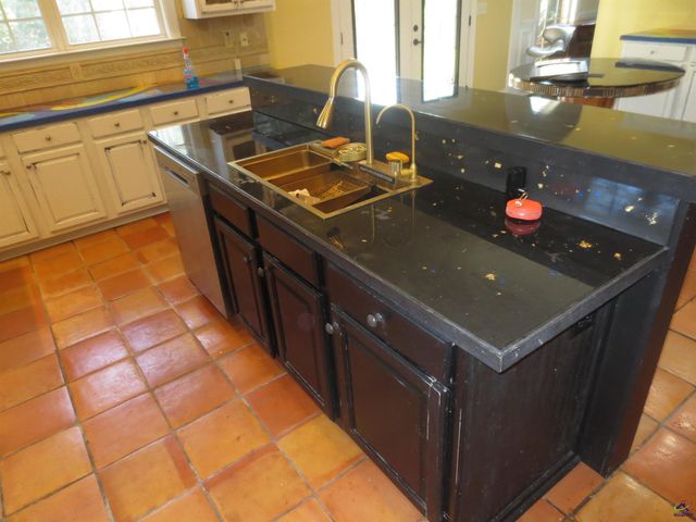184 Giles Road, Warner Robins, GA 31093