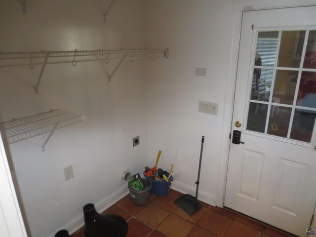 184 Giles Road, Warner Robins, GA 31093