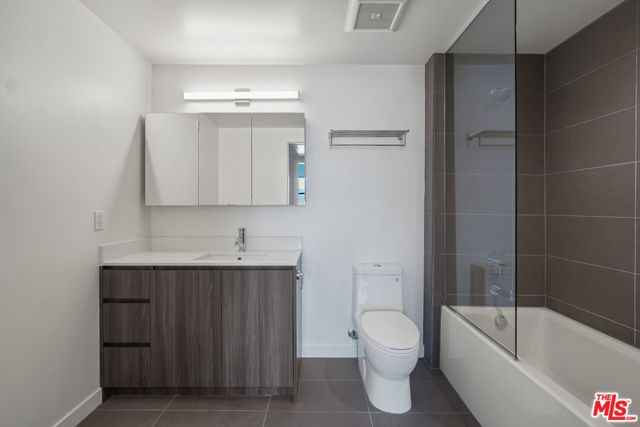 5800 Harold Way 413, Los Angeles, CA 90028