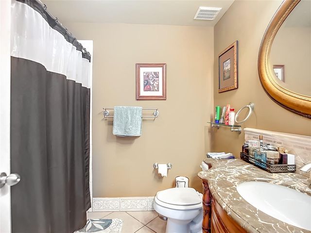 4990 BARALDI CIRCLE 209, Sarasota, FL 34235