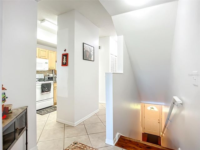 4990 BARALDI CIRCLE 209, Sarasota, FL 34235