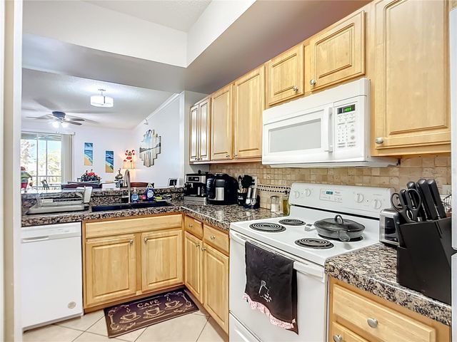 4990 BARALDI CIRCLE 209, Sarasota, FL 34235