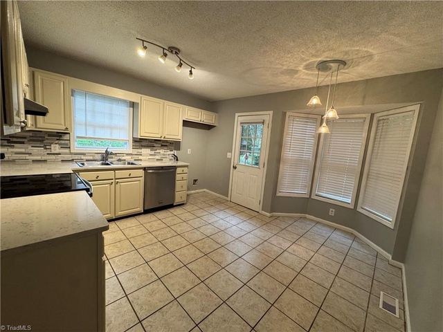 105 Conifer Court, King, NC 27021