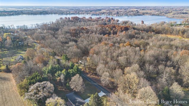 59th Street, Fennville, MI 49408