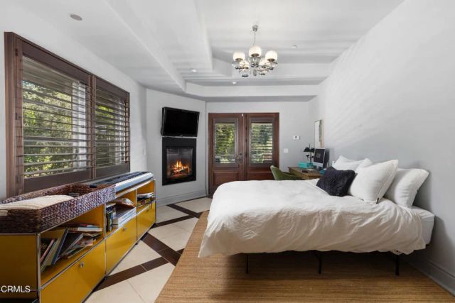 330 E Mountain Drive, Montecito, CA 93108