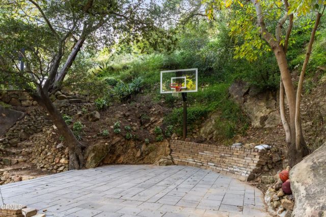 330 E Mountain Drive, Montecito, CA 93108