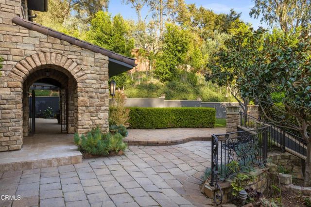 330 E Mountain Drive, Montecito, CA 93108