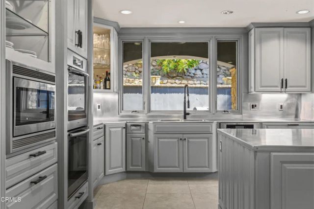 330 E Mountain Drive, Montecito, CA 93108